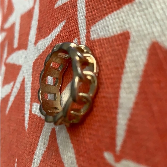 Chain style ring - Picture 2 of 3